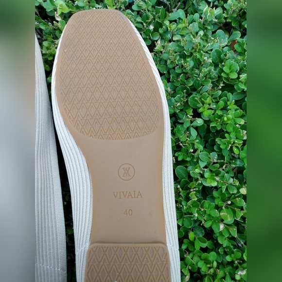 Women's shoes - Picture 2 of 2